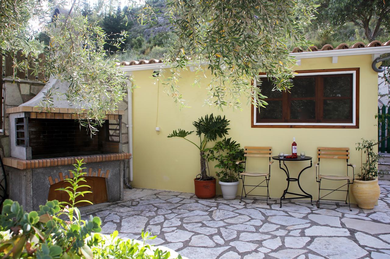 Nikolas Studios Áyios Nikítas Exteriör bild